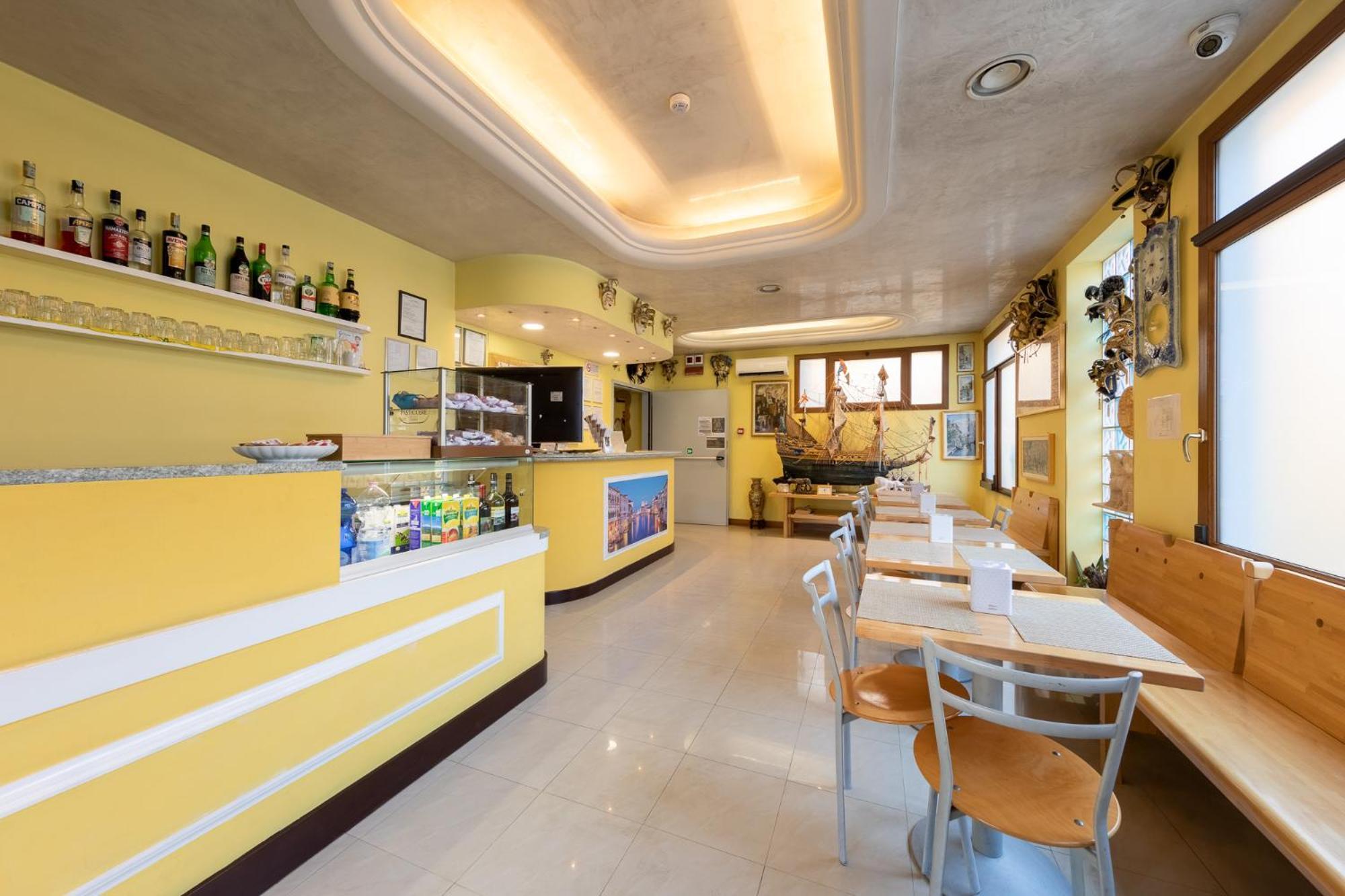 Hotel New Aurora Venice มาร์เกรา ภายนอก รูปภาพ
