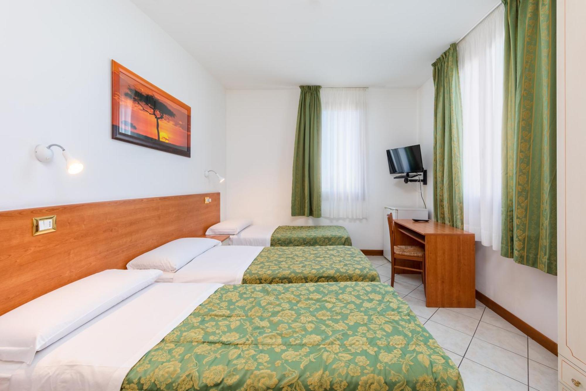 Hotel New Aurora Venice มาร์เกรา ภายนอก รูปภาพ