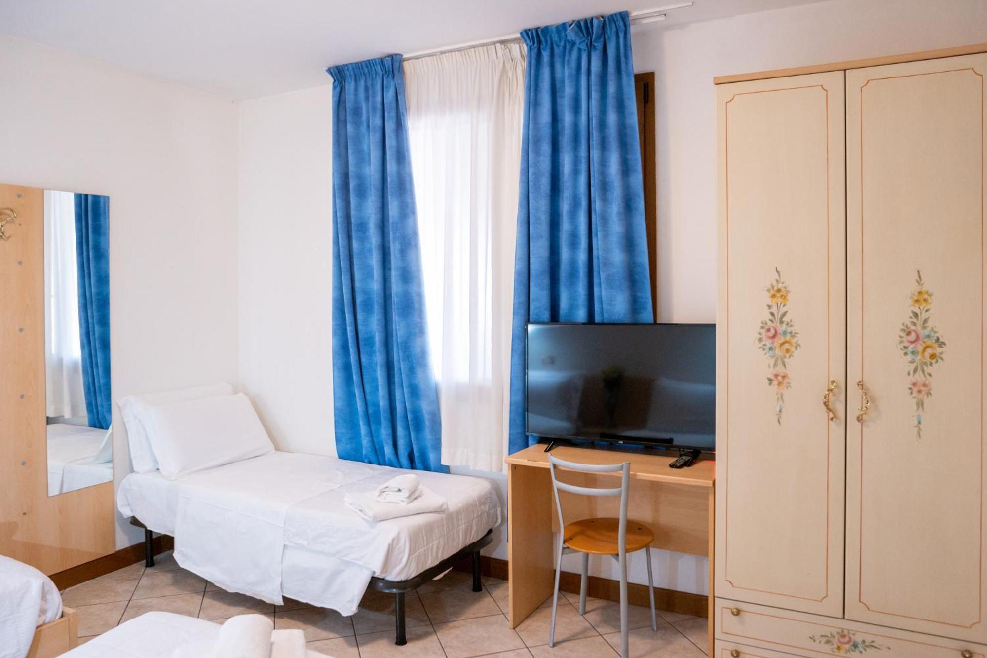 Hotel New Aurora Venice มาร์เกรา ภายนอก รูปภาพ