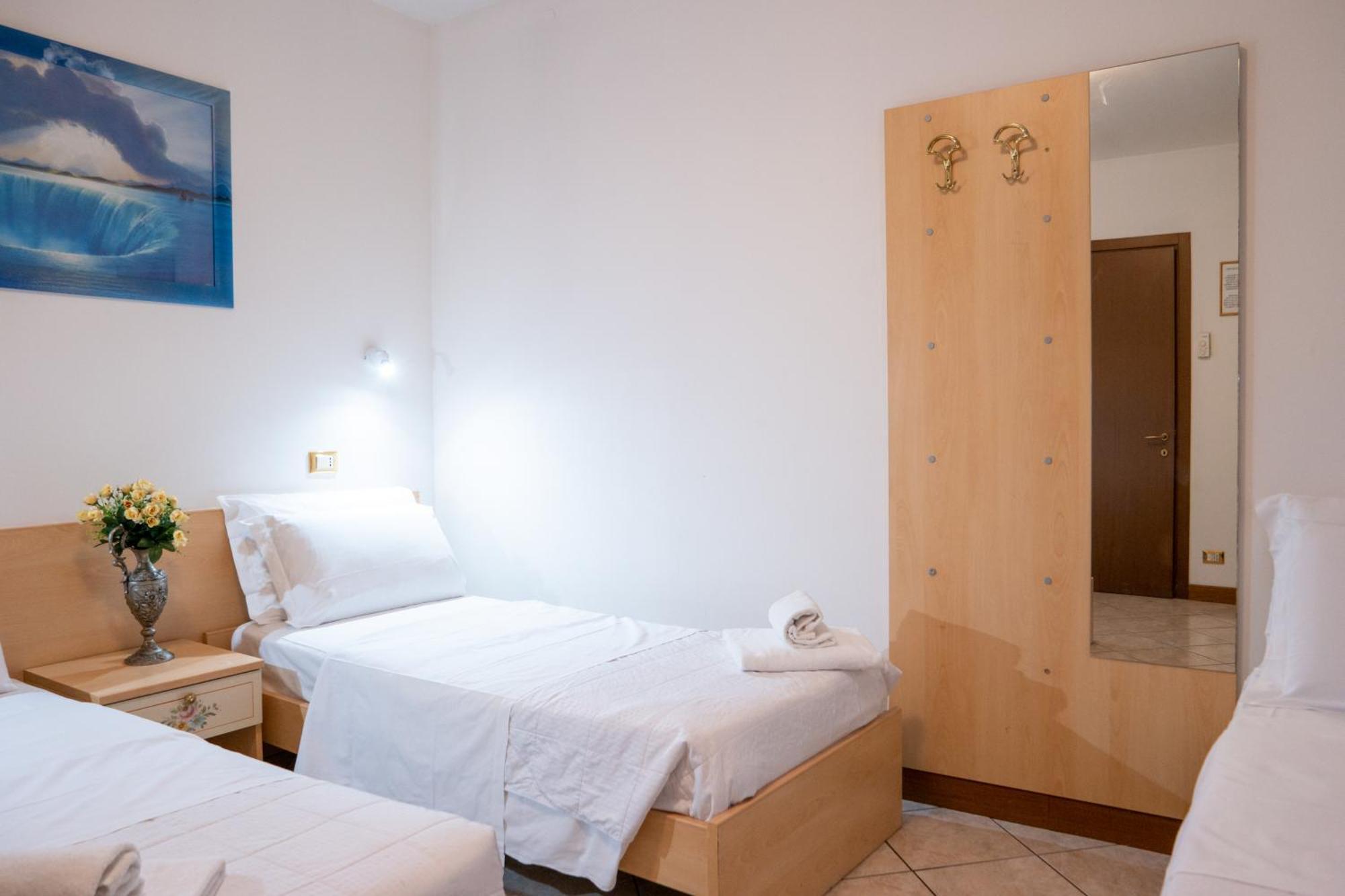 Hotel New Aurora Venice มาร์เกรา ภายนอก รูปภาพ