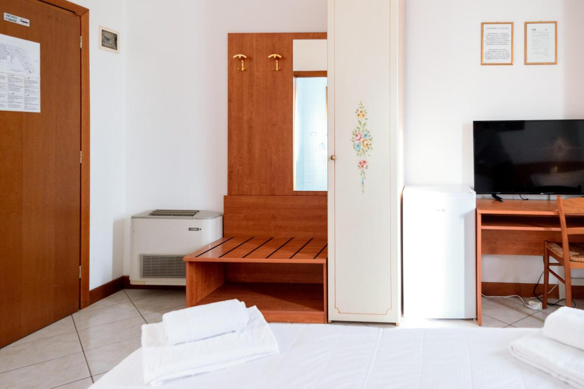 Hotel New Aurora Venice มาร์เกรา ภายนอก รูปภาพ