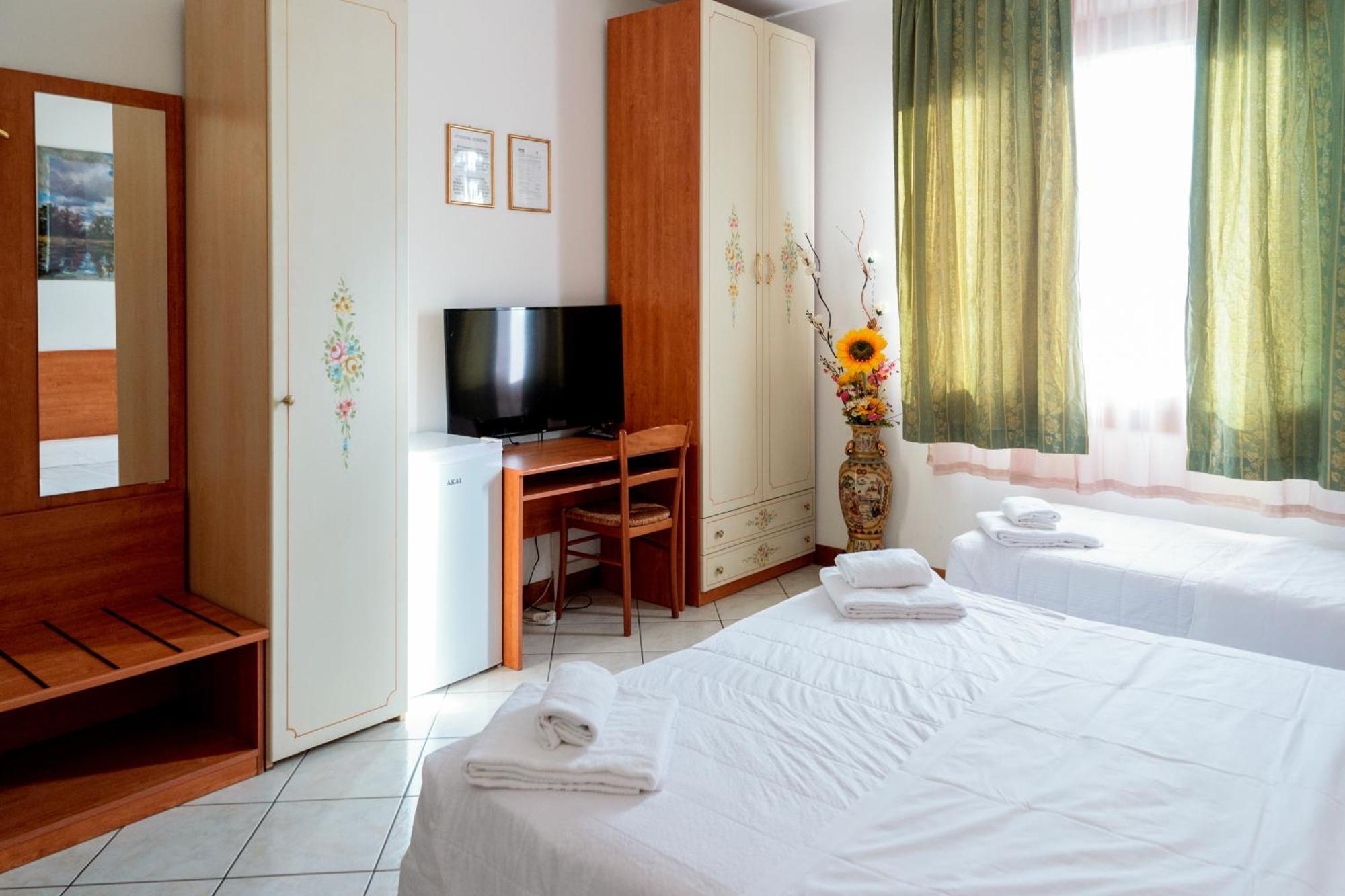 Hotel New Aurora Venice มาร์เกรา ภายนอก รูปภาพ
