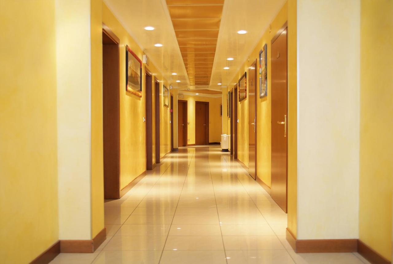 Hotel New Aurora Venice มาร์เกรา ภายนอก รูปภาพ